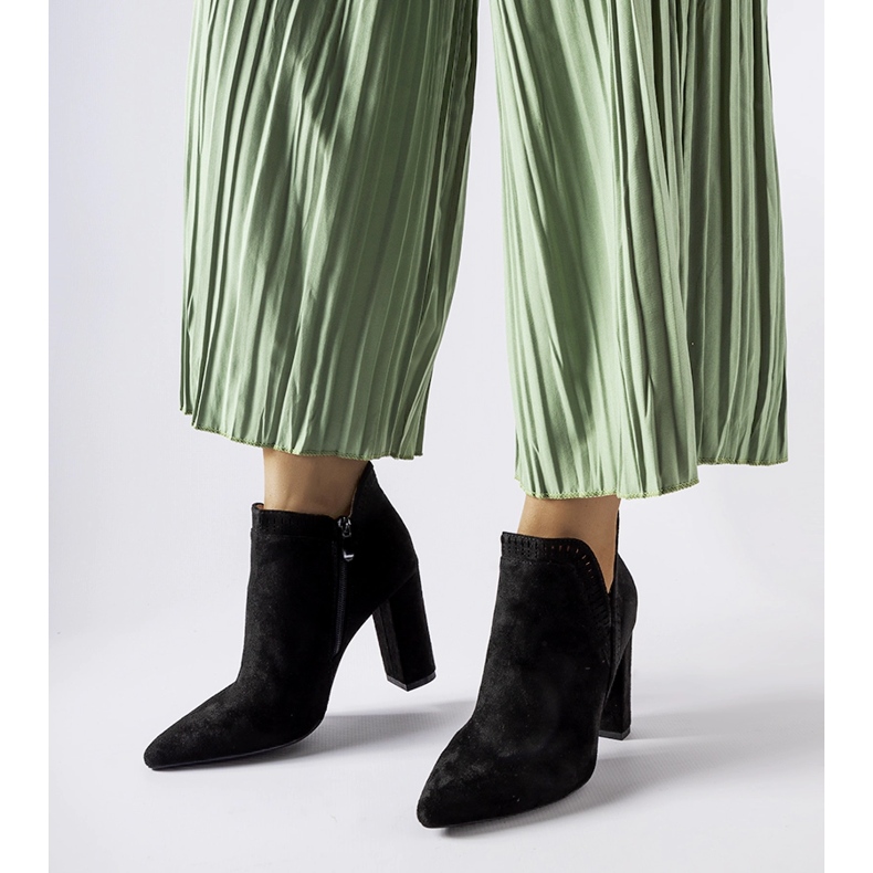 Fekete velúr Cammoro bokacsizma 1