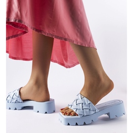 Kék papucs Lora traktortalppal 2