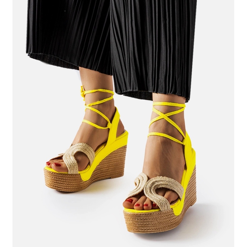 Sárga espadrillák Berta ékekkel bézs 1