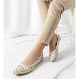 PA1 Lavarin bézs áttört balerinák 2