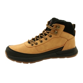 Férfi téli túracipő Lee Cooper LCJ-23-31-3047M Camel sárga 1