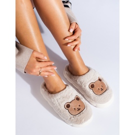 Shelovet bézs színű prémes papucs mackóval 1