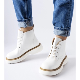 Fehér munkáscipő vastag Sacco platformon 1