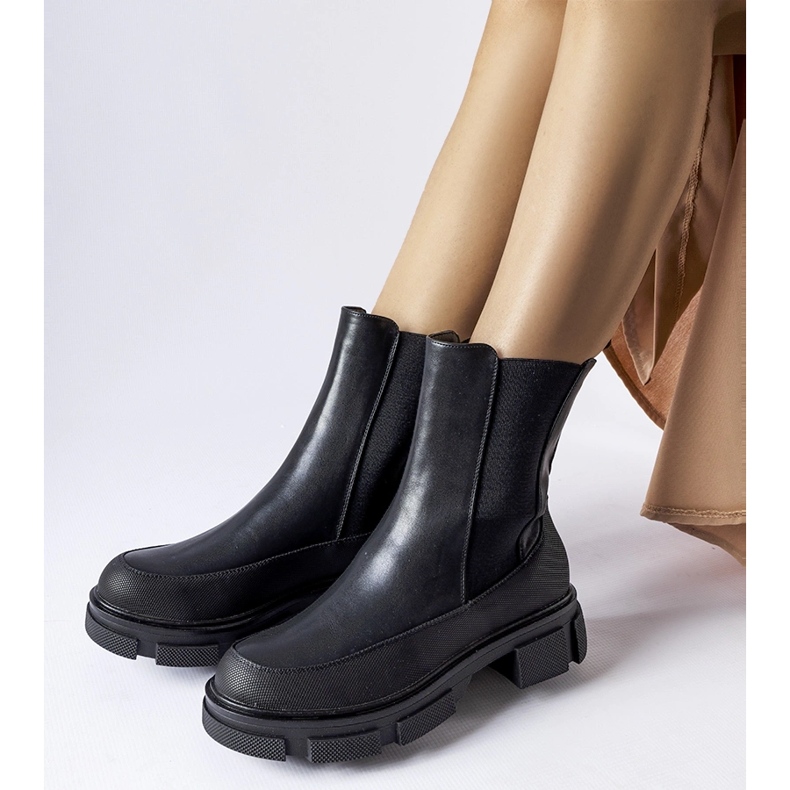 Faisal fekete bokacsizma elasztikus felsőrésszel 1