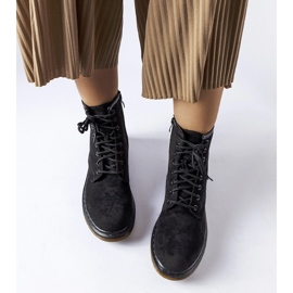 Alfred fekete öko-velúr munkásai 1