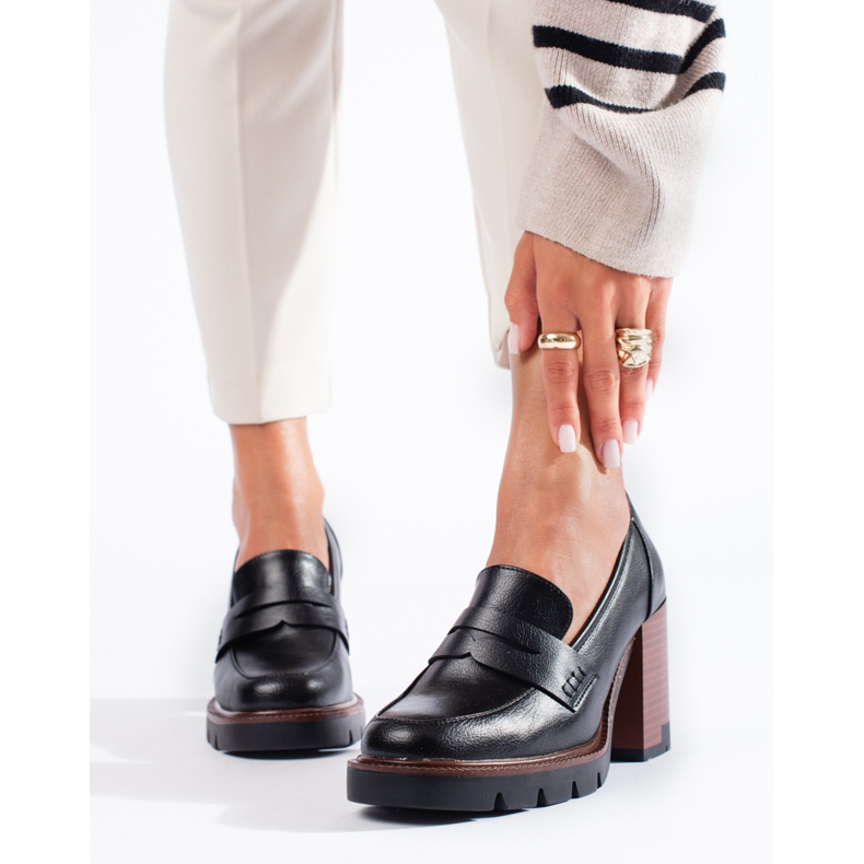 Elegáns fekete női magassarkú cipő a Shelovet-től 1