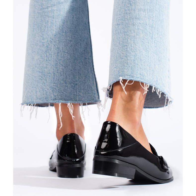 Fekete lakkbőr női Shelovet lordok 2