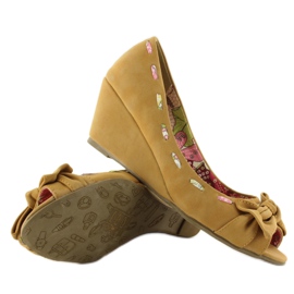 Szivattyúk ékek 77-79 teve barna 2