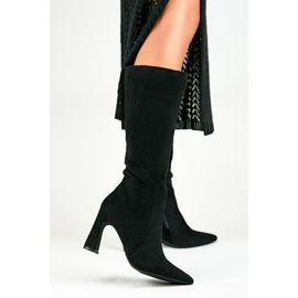 Fekete női térdig érő magas sarkú csizma 1