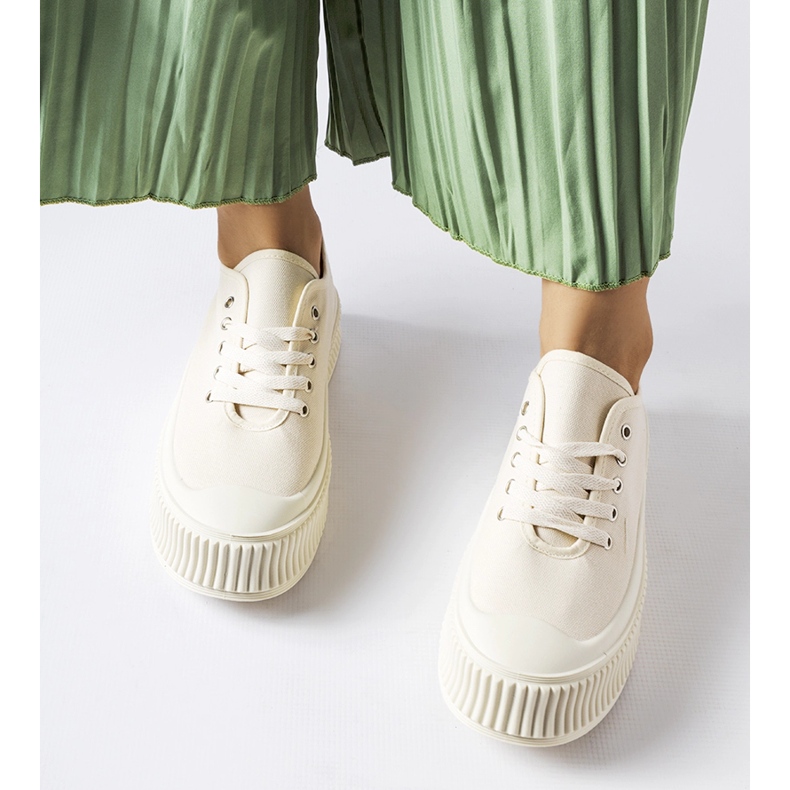 Bézs színű tornacipő vastag Rina platformon 1