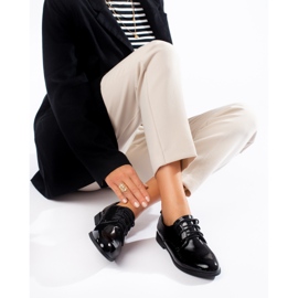 Patentfekete Shelovet fűzős oxfordok 1