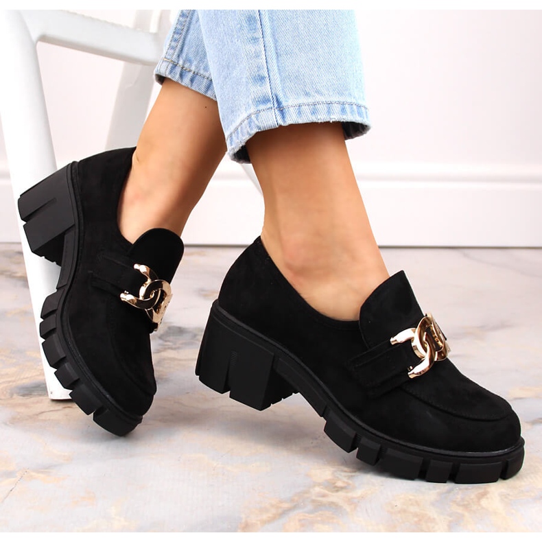 Velúr női mokaszin magas sarkú, fekete Vinceza 2