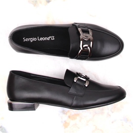 Női lapos sarkú cipő lánccal, fekete Sergio Leone MK732 6