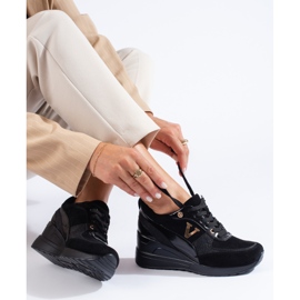 W. Potocki Potocki fekete fűzős ékszeres tornacipő 1 W. Potocki Potocki fekete fűzős ékszeres tornacipő 1