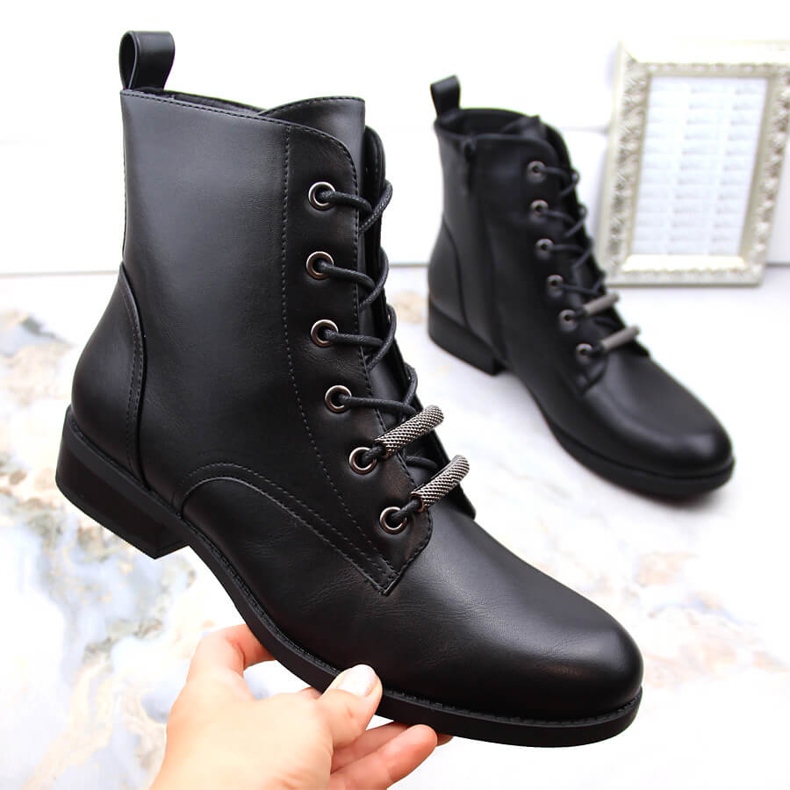 Női fekete szigetelt csizma S.Barski HY75-10 1