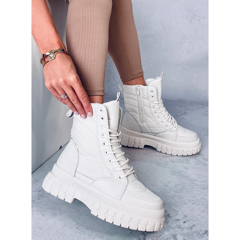 Lapos fűzős csizma Barkin Beis bézs 1