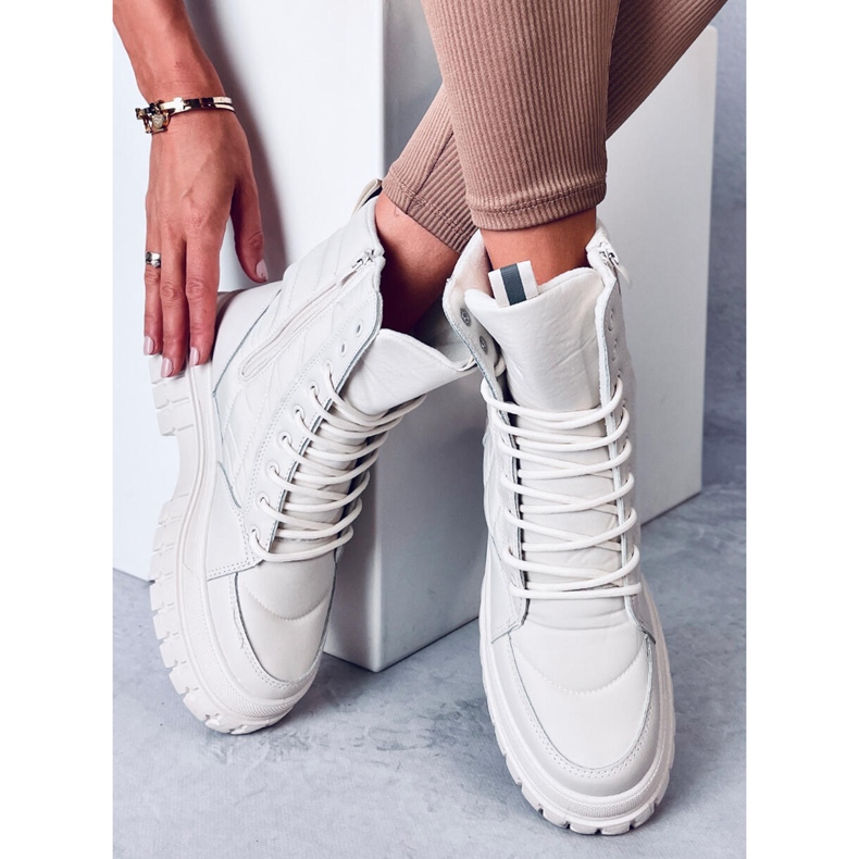 Lapos fűzős csizma Barkin Beis bézs 2