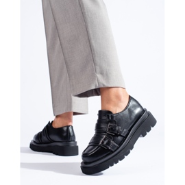 Fekete cipő vastag Shelovet talppal 2