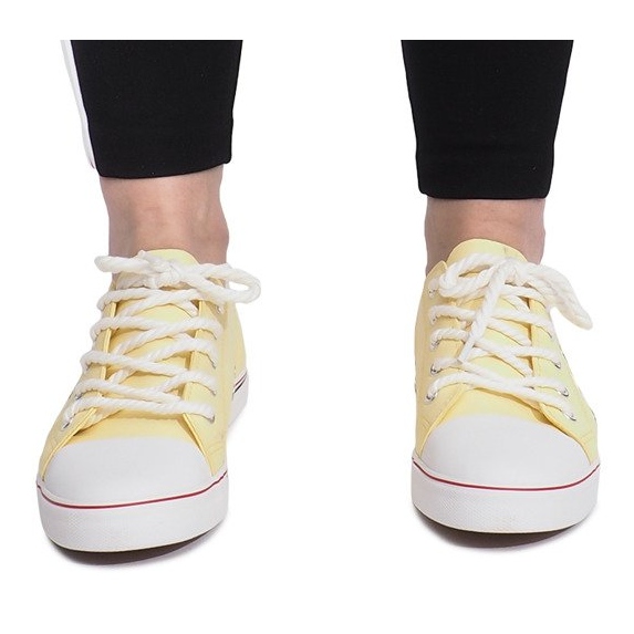 Lavso bézs áttört cipők 1