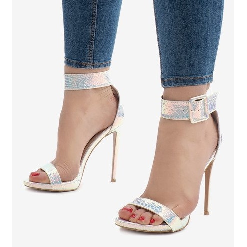 Irizáló ezüst szandál magas sarkú L1543 1