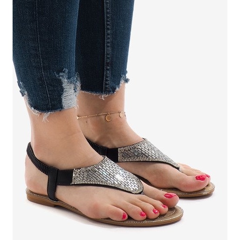 Fekete szandál, B-935 díszítéssel 1