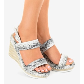 Kígyó ék szandál U-6291 fehér 1