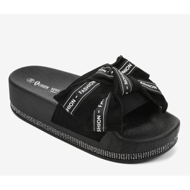 Fekete alkalmi divatpapucs 218-207 1