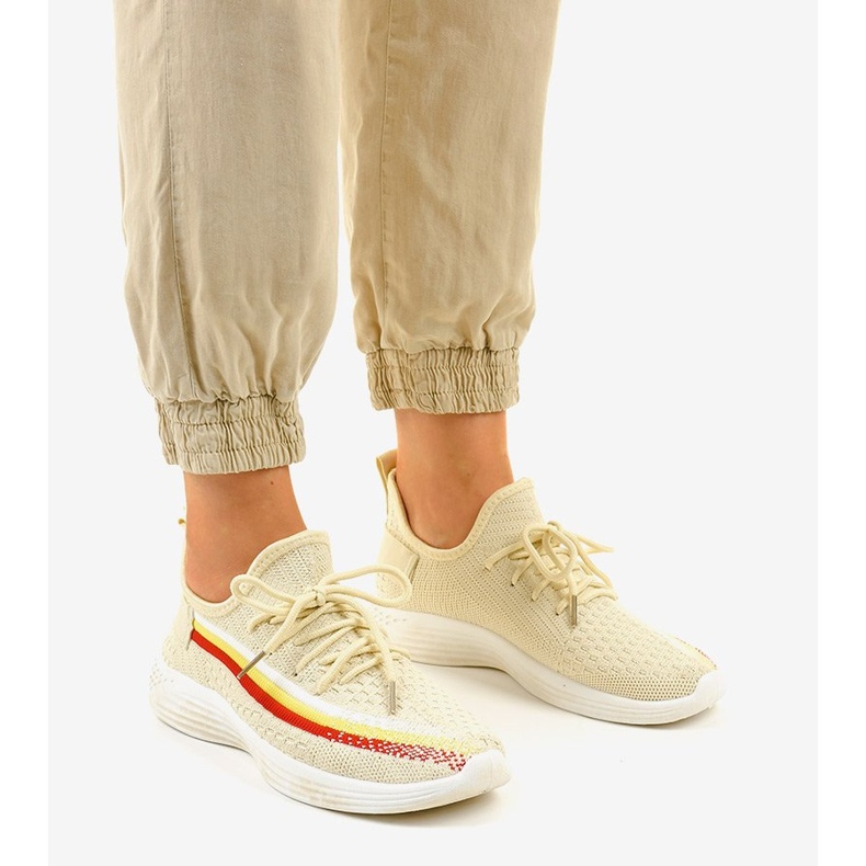 HB-48 bézs színű sportcipő 1