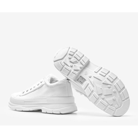 Fehér cipők vastag Makenna talpon 1