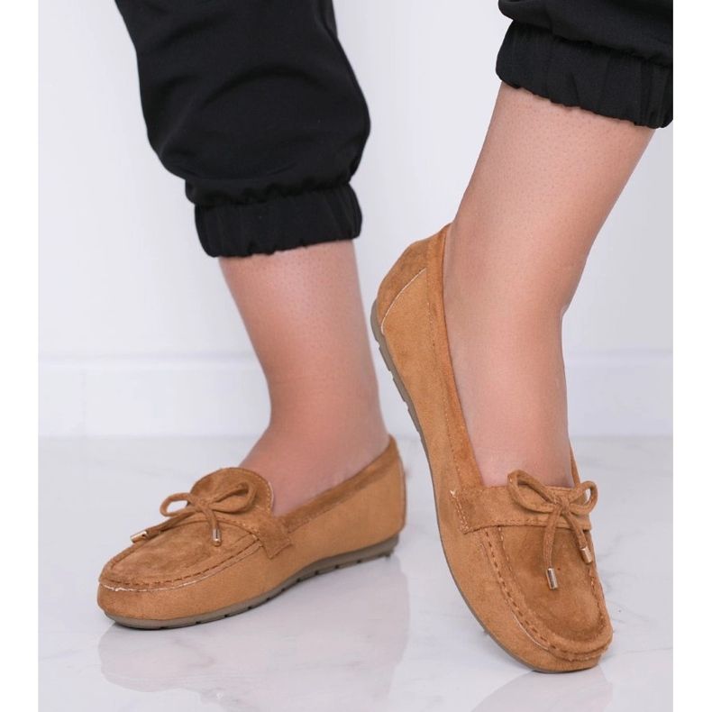 Barna naplopók Deonte íjjal 1