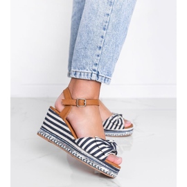 Kék -fehér ékű Dulce szandál 1