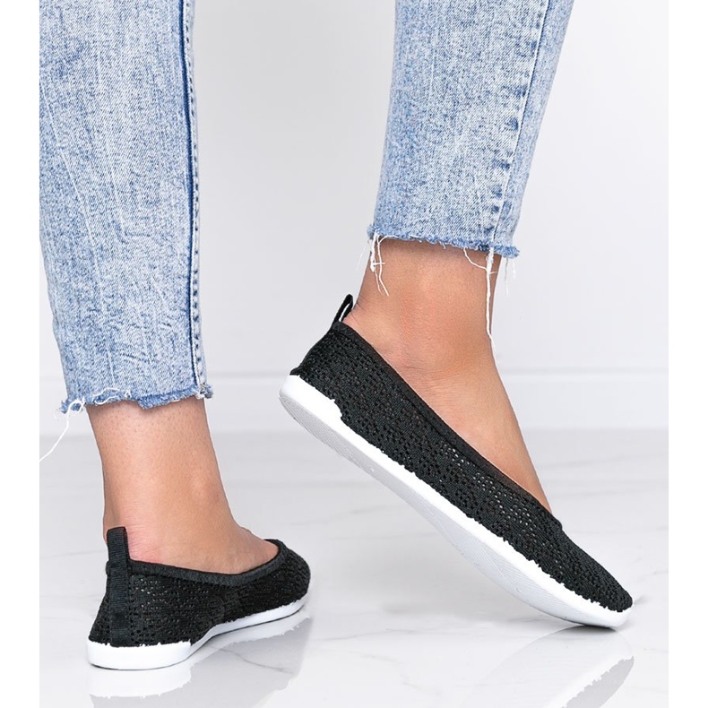 Fekete szövet balerinák Rylee áttört mintával 1