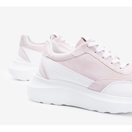 Bézs cipők fehér részletekkel Barteks magas talpán 1