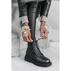 Fekete Katana munkások 1