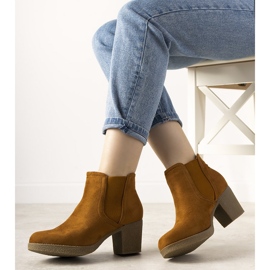 Tevecsizma a Malawi poszton barna 1