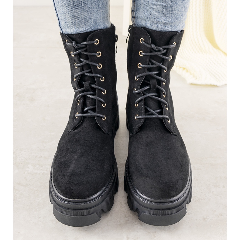 Fekete csizma magas Rudes talpon 1