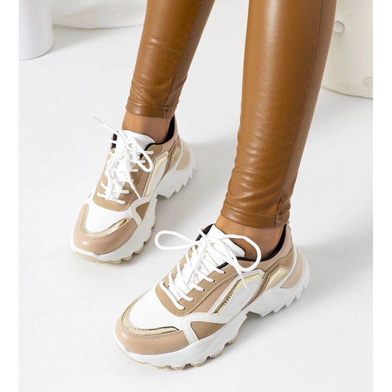 Gordani rózsaszín tornacipő fémes betétekkel bézs 1