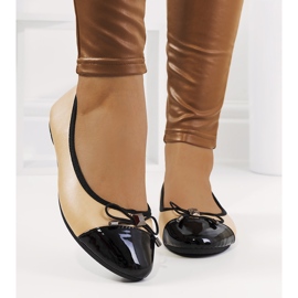 Női bézs Prieto balerinák fekete 1