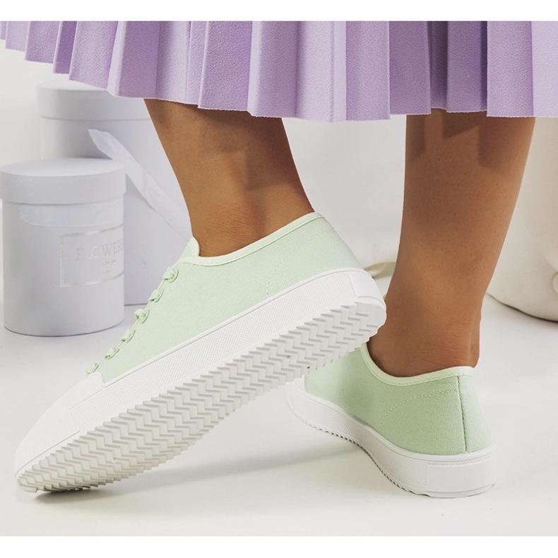 Zöld női tornacipő a Rivas-tól 1