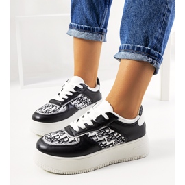 Fekete tornacipők a Worden platformon fehér 1