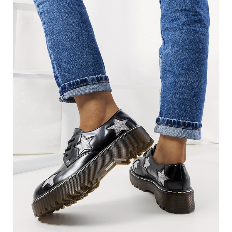 Fekete cipő Starl csillagokkal 2