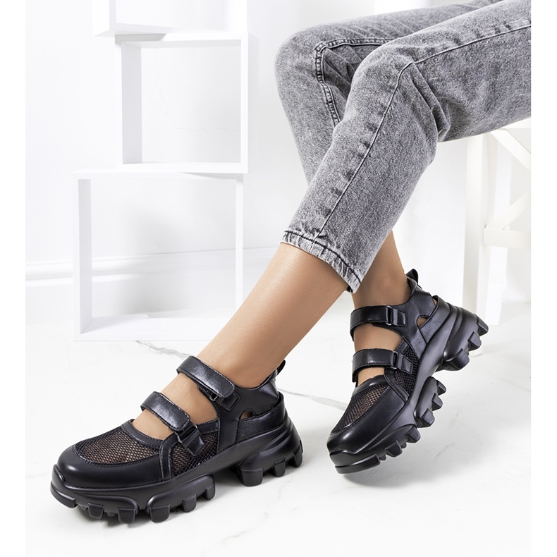 Fekete tornacipő traktortalppal a Djurs-tól 1