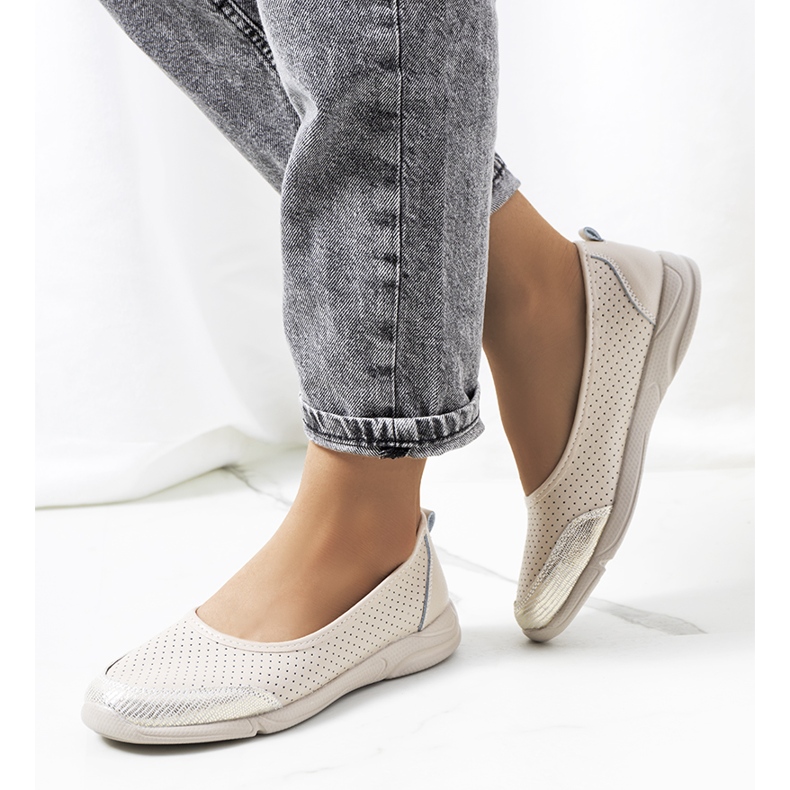 Mirjam bézs bőr balerinák 1