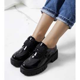 Fekete cipő Vellem traktortalpon 1