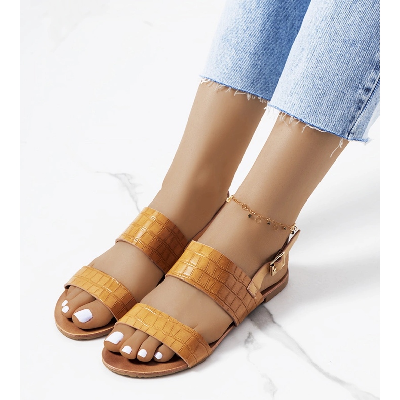 Chinn női barna szandál 1