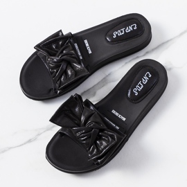 BM Fekete papucs fényes masnival Sora 1