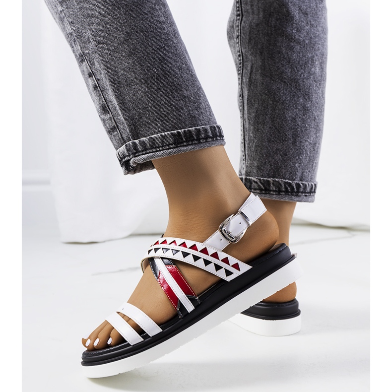 Női fehér szandál a Doren márkától 1