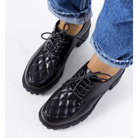 A márka fekete magas sarkú cipői Landra 1