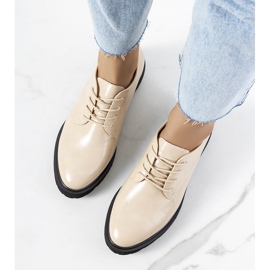 Bézs Mungo női cipő 1