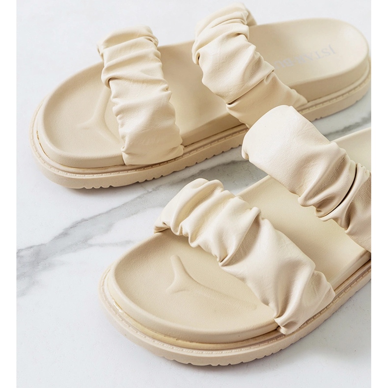 Bézs színű női Buzaco papucs 1